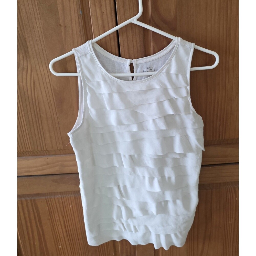 Ann Taylor Loft Top XS Off White Ruffle Tiers Sleeveless Tank Casual Work Layer